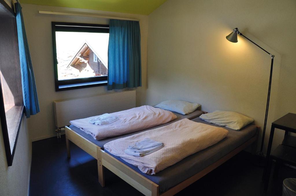 Zermatt Youth Hostel Pokoj fotografie